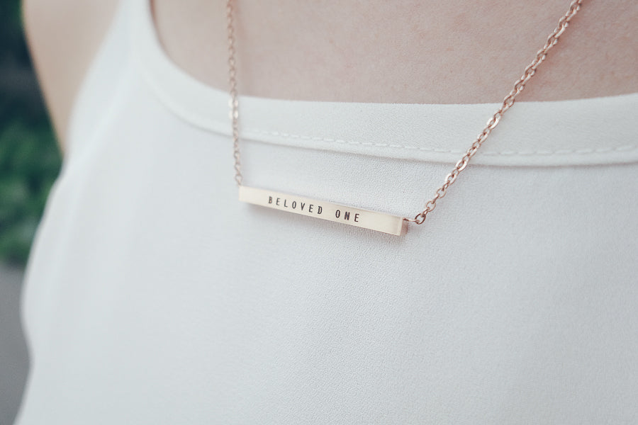 White gold bar necklace best sale engraved